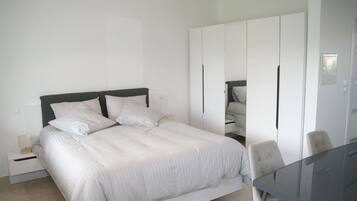 1 chambre, fer et planche Ă repasser, lit parapluie, Wi-Fi gratuit