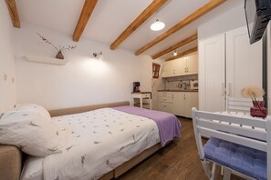 3 間睡房、熨斗/熨衫板、免費 Wi-Fi、床單