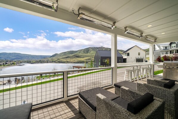 Terrace/patio - Welcome to Down Time at The Lookout at Lake Chelan (Chelan)