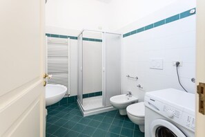 Apartamento básico | Banheiro