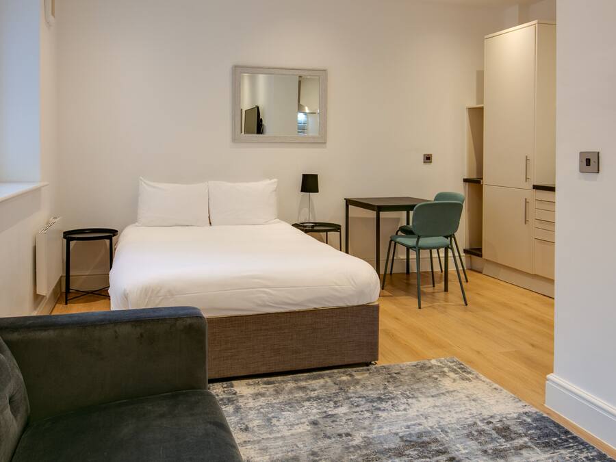 Wifi gratis y ropa de cama