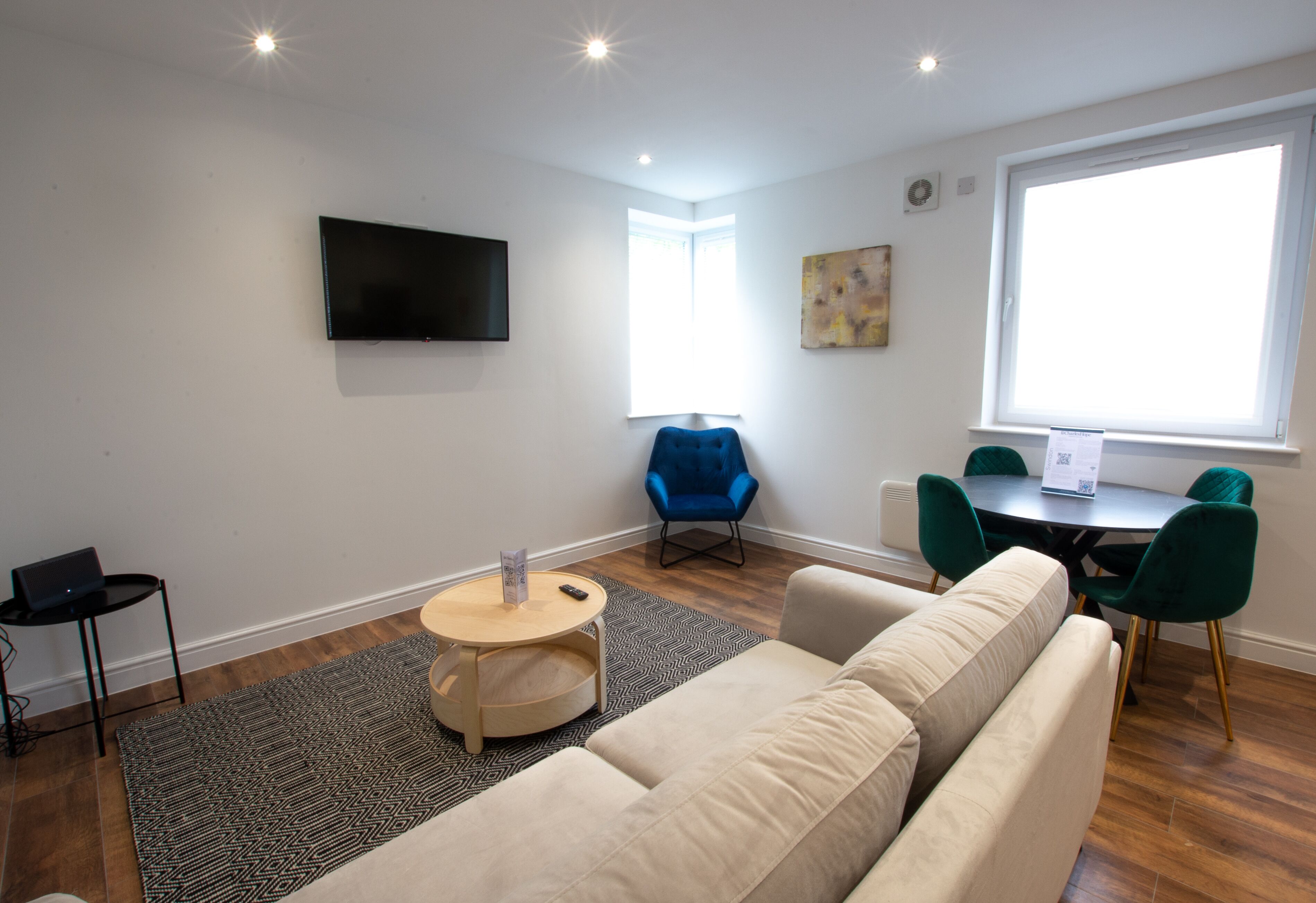 One Bedroom Apartment | Living area | Flat-screen TV