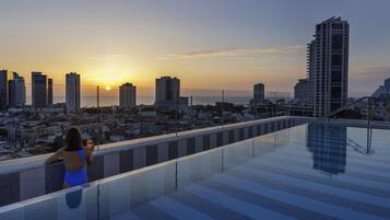 Seasonal outdoor pool, open 10:00 AM to 5:00 PM, free cabanas