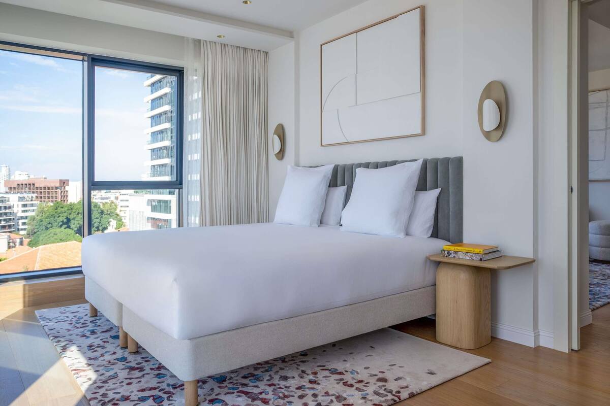 Malka Suite, Sea view | Free minibar, in-room safe, blackout drapes, soundproofing