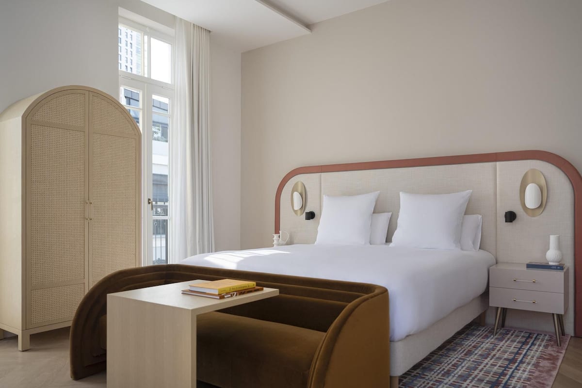 Deluxe Room, 1 King Bed, Terrace