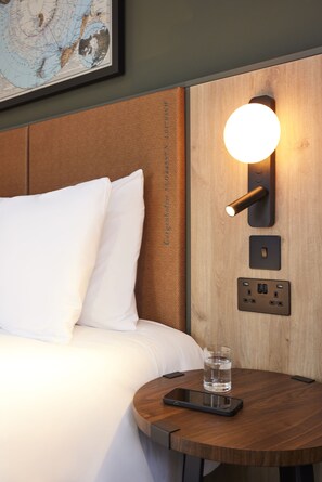 Habitación estándar, 1 cama King size | Escritorio, espacio para trabajar con laptop y wifi gratis 