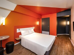 Standard Room, 1 Double Bed | Blackout drapes, soundproofing, WiFi (free), individually decorated - ibis budget Recife Jaboatão (Jaboatão dos Guararapes)