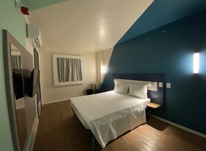 Decoración individual, mobiliario individual, cortinas opacas