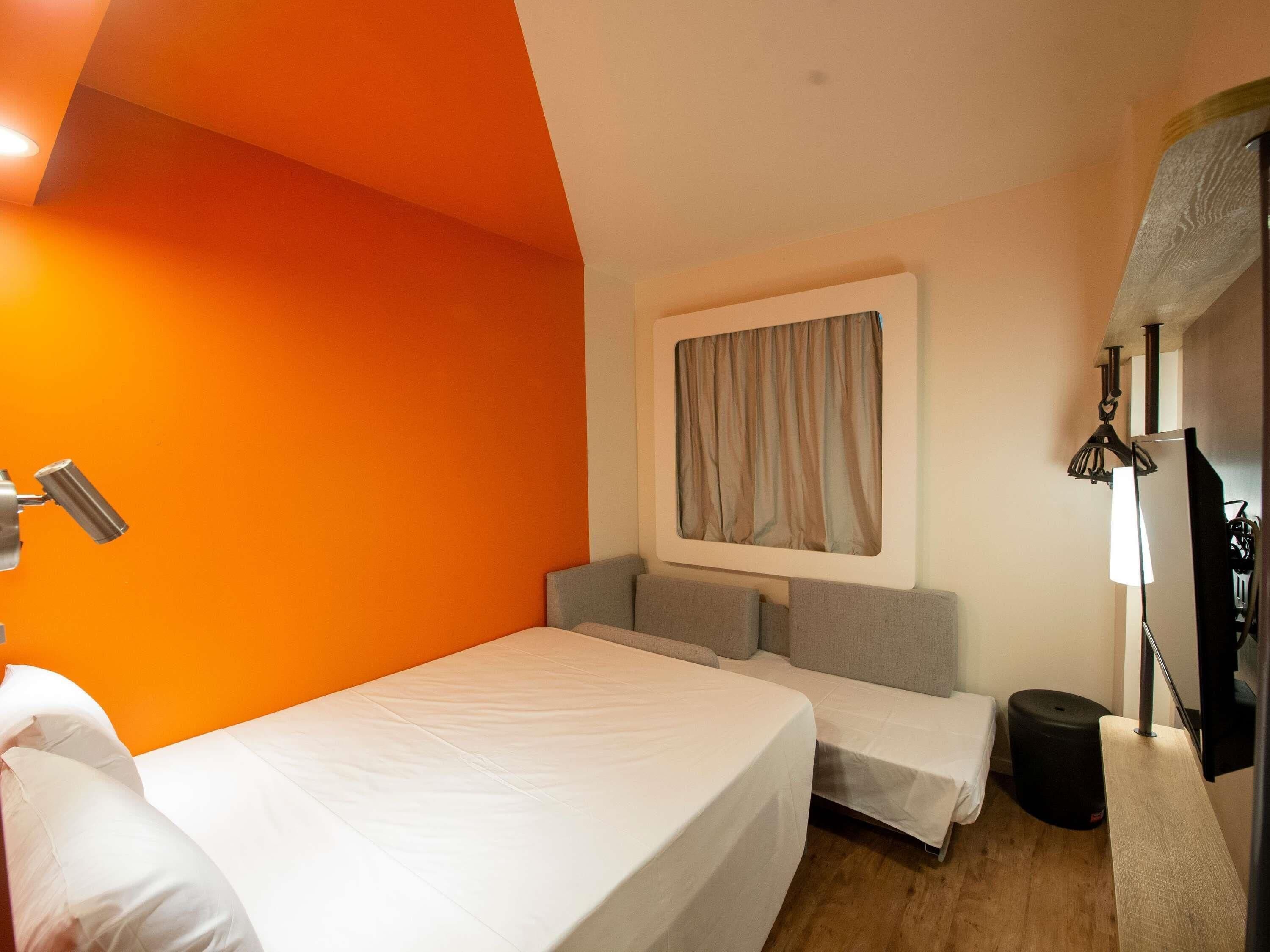 Standard Room, 1 Double Bed with Sofa bed | Individually decorated, individually furnished, blackout drapes