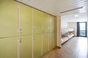 Habitación familiar | Wifi gratis, ropa de cama, accesible en silla de ruedas