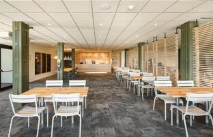 Se sirven desayunos, almuerzos y cenas