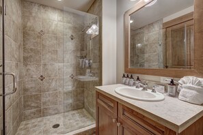 Condo, 3 Bedrooms | Bathroom