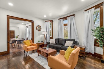 Gorgeous West Village Stunner 5 Bedroom Home by RedAwning