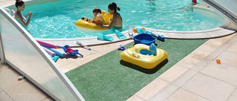 Innenpool, Außenpool