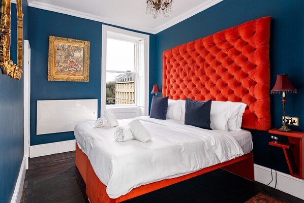 2 quartos, ferros/tábuas de passar roupa, Wi-Fi, roupa de cama