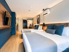 Room (XL) | Premium bedding, in-room safe, blackout curtains, free WiFi