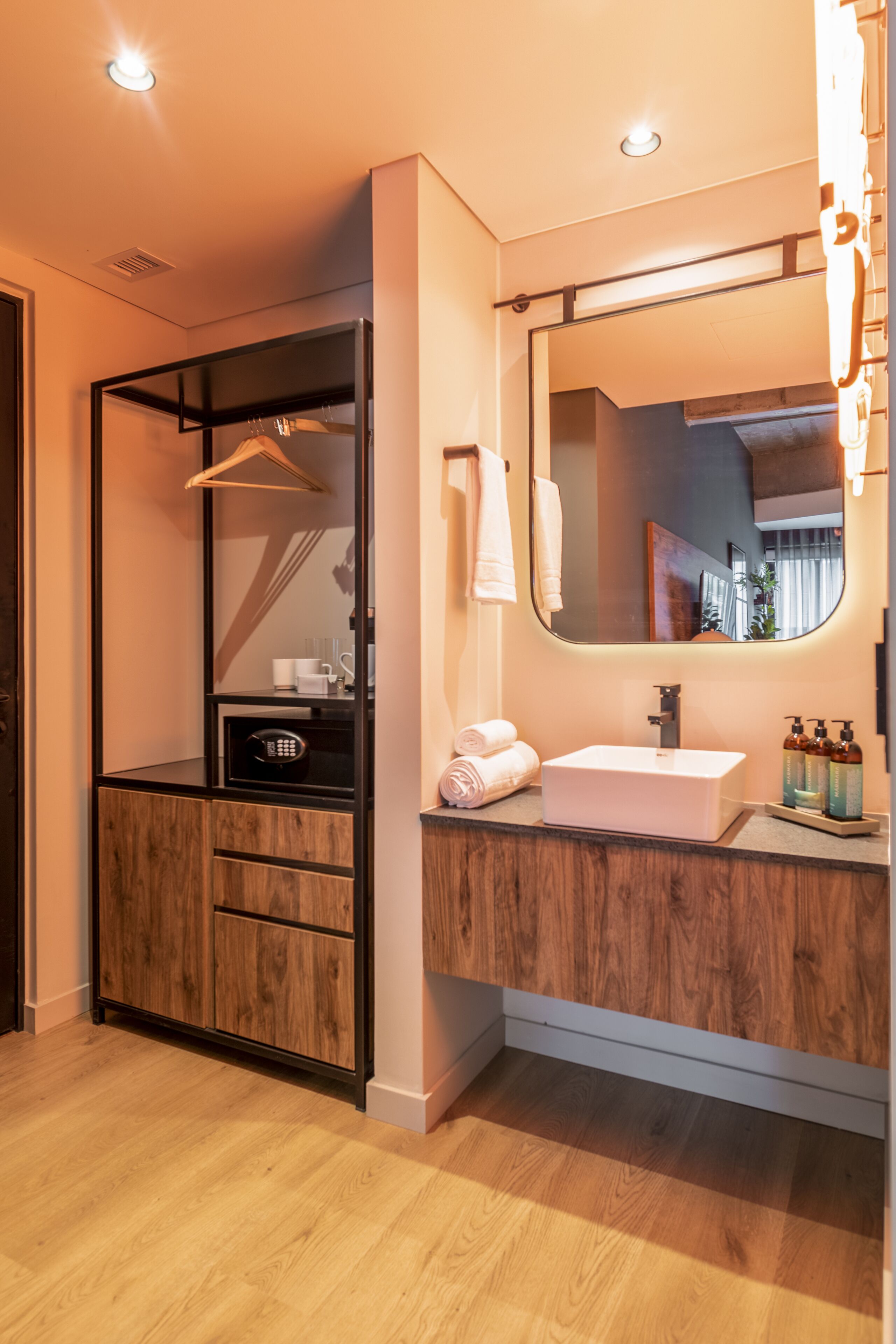 royal room | bathroom | shower, rainfall showerhead, hair dryer, towels