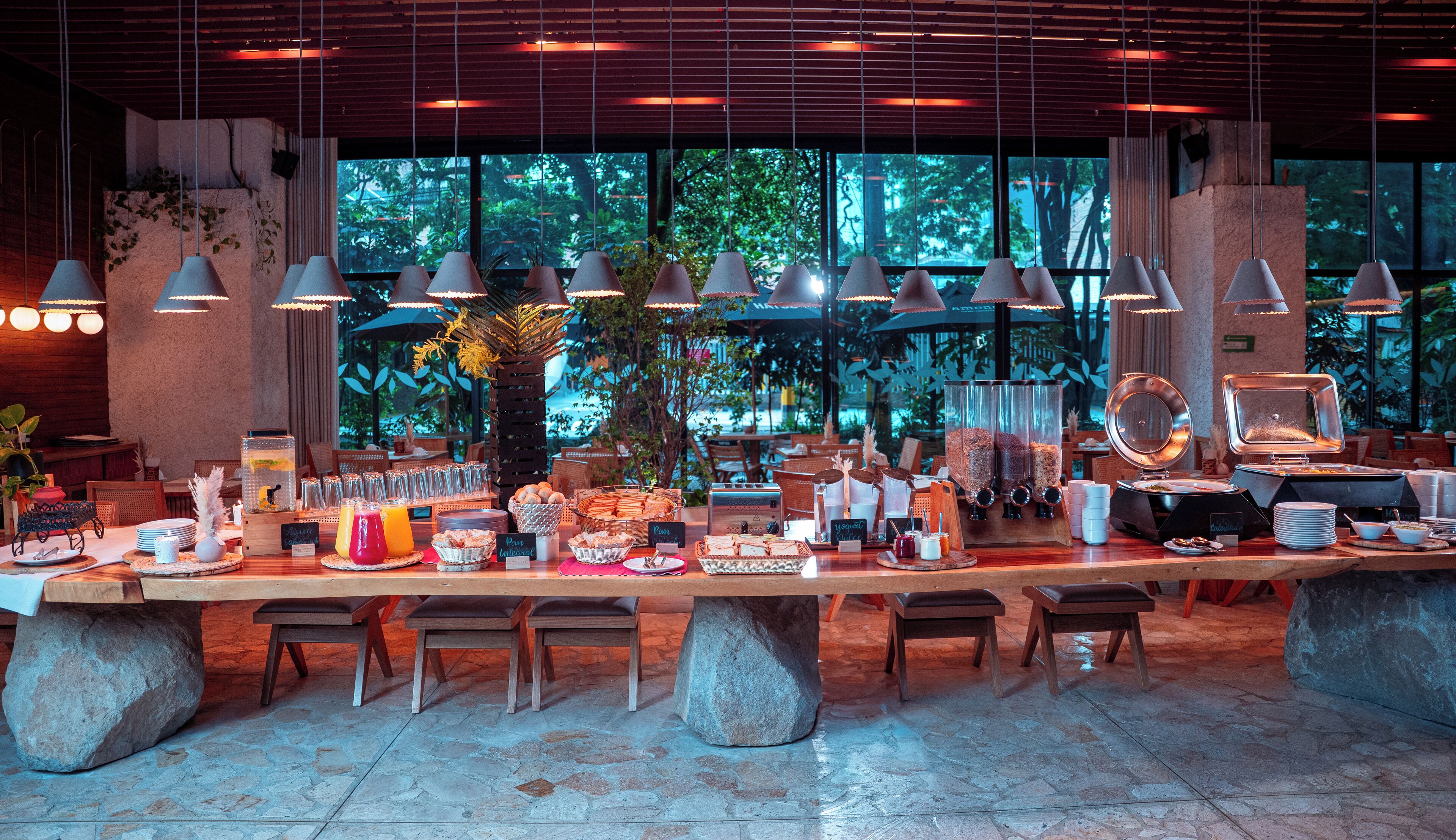 Daily buffet breakfast (COP 45000 per person)