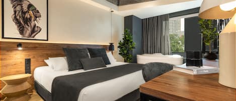 Royal Room | Premium bedding, in-room safe, blackout drapes, free WiFi