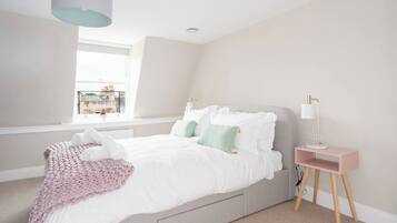2 bedrooms, iron/ironing board, travel cot, WiFi
