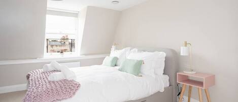 2 bedrooms, iron/ironing board, travel cot, WiFi