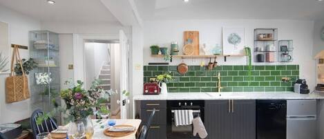 تناول الطعام