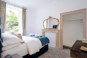 1 bedroom, premium bedding, iron/ironing board, travel cot