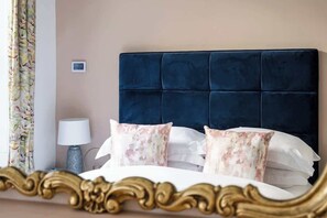 1 bedroom, premium bedding, iron/ironing board, travel cot