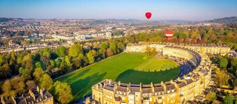 The Gilt – luxurious 1 bed apt near Royal Crescent