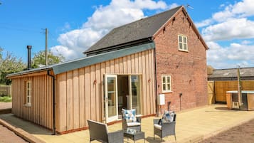 Cottage | Front of property