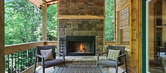 Spacious, New Cabin! New Hot Tub, Fire Pit, and Game Room! Dog-Friendly!