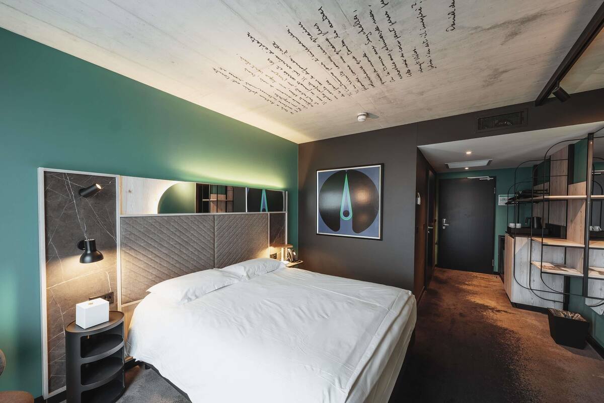 Classic-Zimmer, 1 Doppelbett | Minibar, individuell dekoriert, schallisolierte Zimmer, kostenloses WLAN