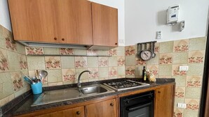 Unclassified image, 4 of 19, button - Grand avenue to the sea apartment with terrace [Praja, Zen] (Gallipoli)