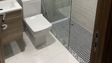 Douche, bidet