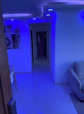 Interni