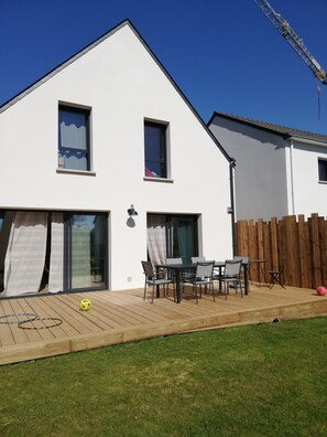 Outdoor dining - 4 Bedroom Private vacation home in Baden (Baden)