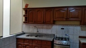 Fridge, microwave, oven, stovetop - La Molina-Beautiful, large, clean 3 bedroom condo (Cercado de Lima)