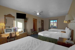 Free WiFi - Love Hotels Silver Street by OYO at Hurley WI (Hurley)