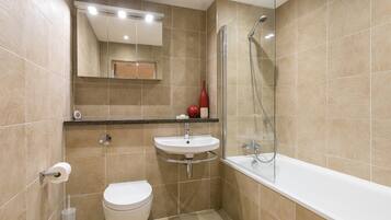 Cottage | Bathroom | Shower