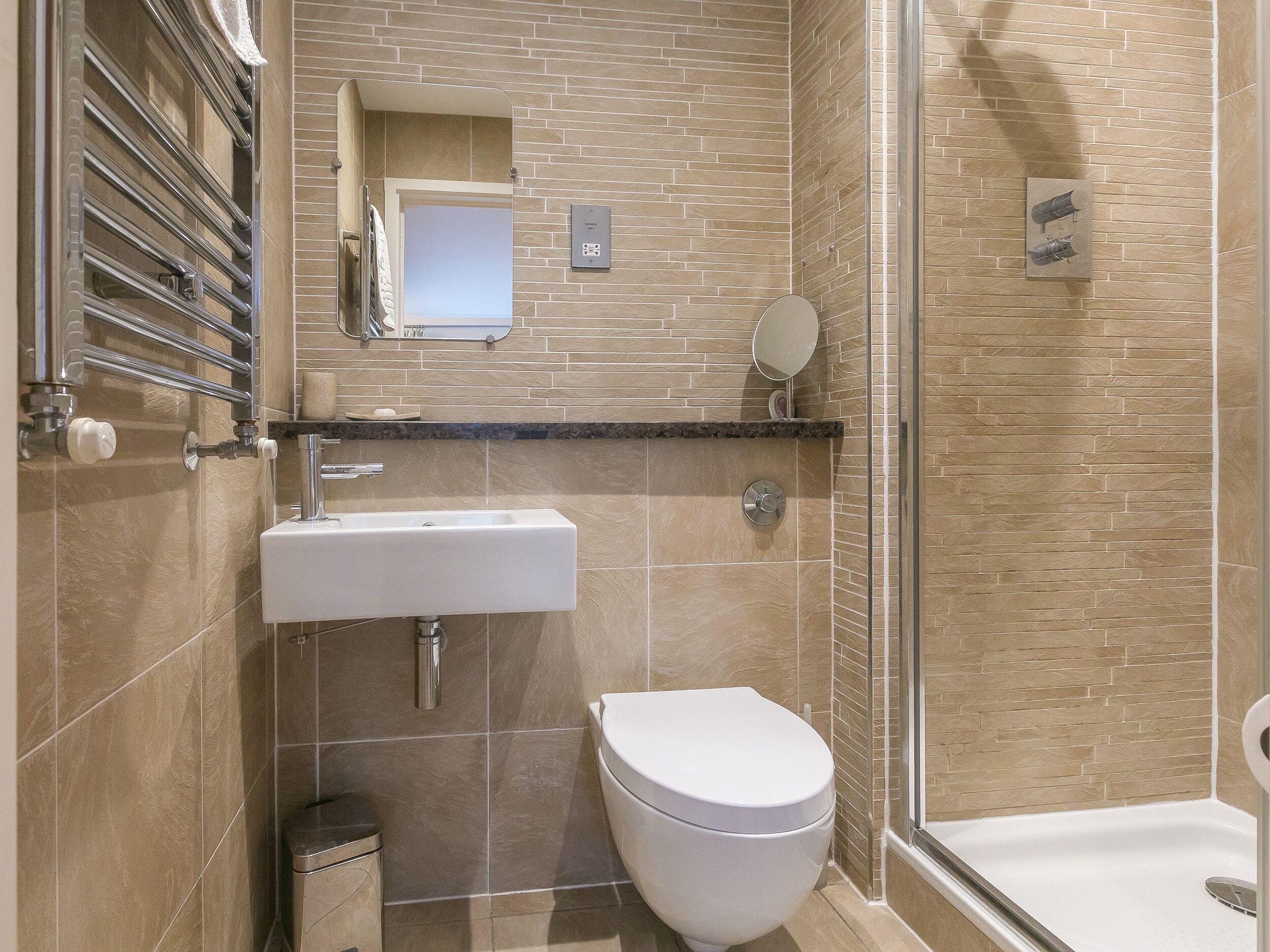 Cottage | Bathroom | Shower