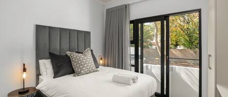 1 多间卧室、熨斗/熨衣板、WiFi、床单