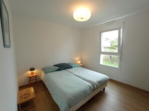 2 chambres, bureau, Wi-Fi gratuit, draps fournis