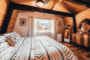 2 slaapkamers, een strijkplank/strijkijzer, wifi, beddengoed