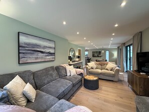 Cottage | Living area - Primrose (Bodmin)