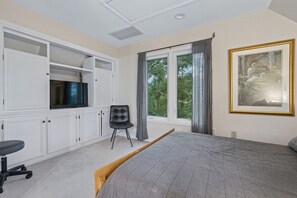 4 habitaciones, escritorio, tabla de planchar con plancha y wifi gratis 