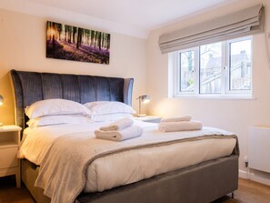 Interior - White Stones (Burford)
