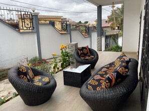Terrace/patio - Magnificent house in quiet residential area (Yaoundé)