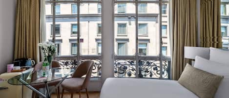 Extra Large Room | 1 bedroom, in-room safe, individually decorated, individually furnished