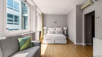 Medium Studio, Kitchenette and Sofa Bed | 1 bedroom, in-room safe, individually decorated, individually furnished