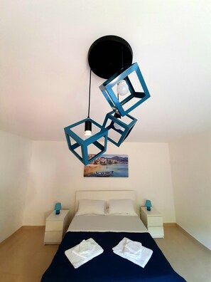 2 chambres, fer et planche à repasser, Wi-Fi, draps fournis